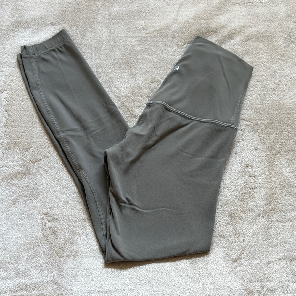 Lululemon Super high rise Leggings 25”